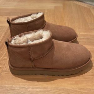 *SOLD on another platform* BNIB UGG Classic Ultra Mini